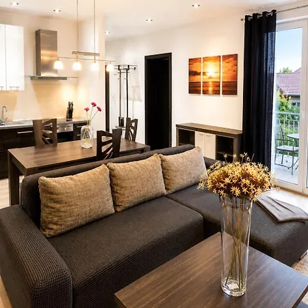 Topolova With Free Private Parking Apartman *